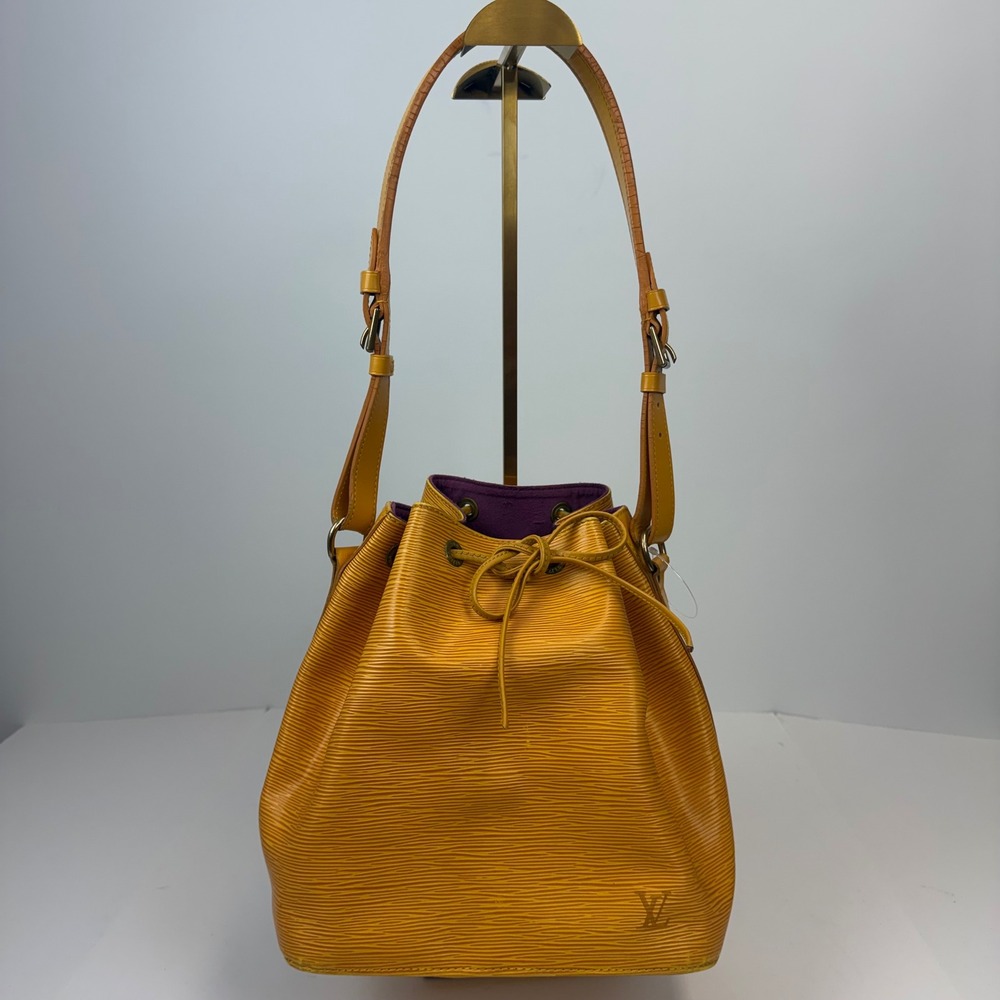Louis Vuitton Noe Bucket Bag Tassil Yellow Epi Leather Drawstring Shoulder Bag